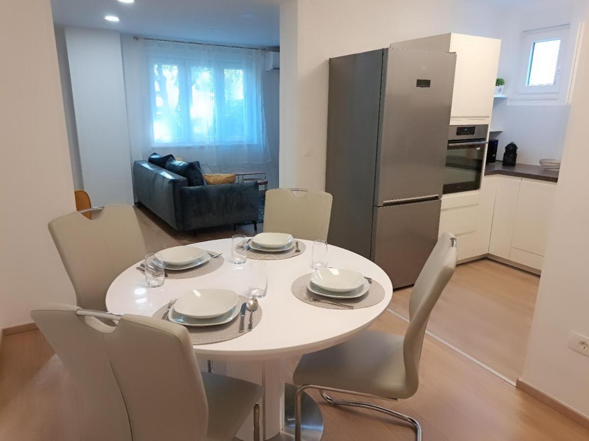 Apartment Luana Pula Exteriör bild