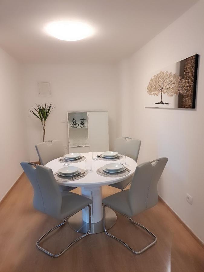 Apartment Luana Pula Exteriör bild